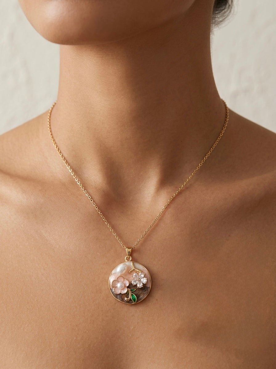 Minimal Stainless Steel Necklace - Cameo