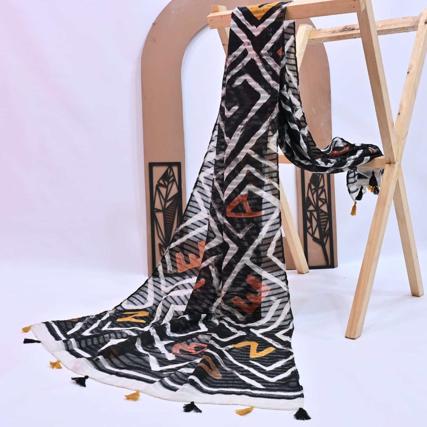 Tassels Lawn Hijab - Black - Cameo