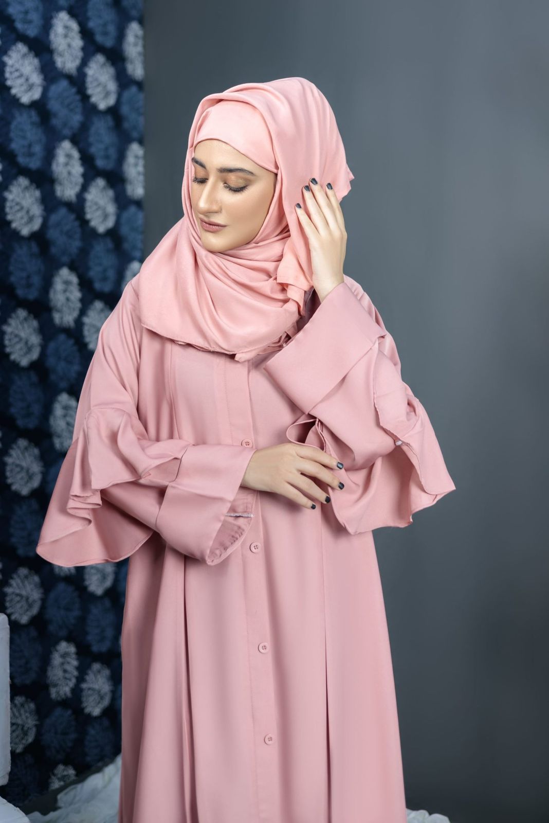 Nuzhat Abaya