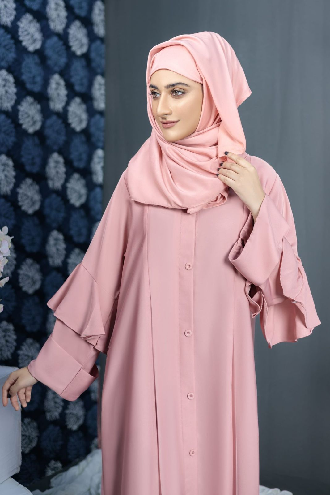 Nuzhat Abaya