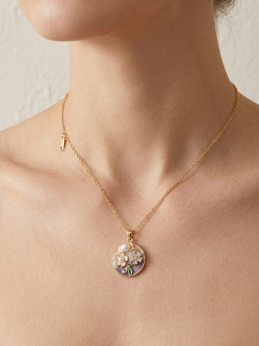 Minimal Stainless Steel Necklace - Cameo