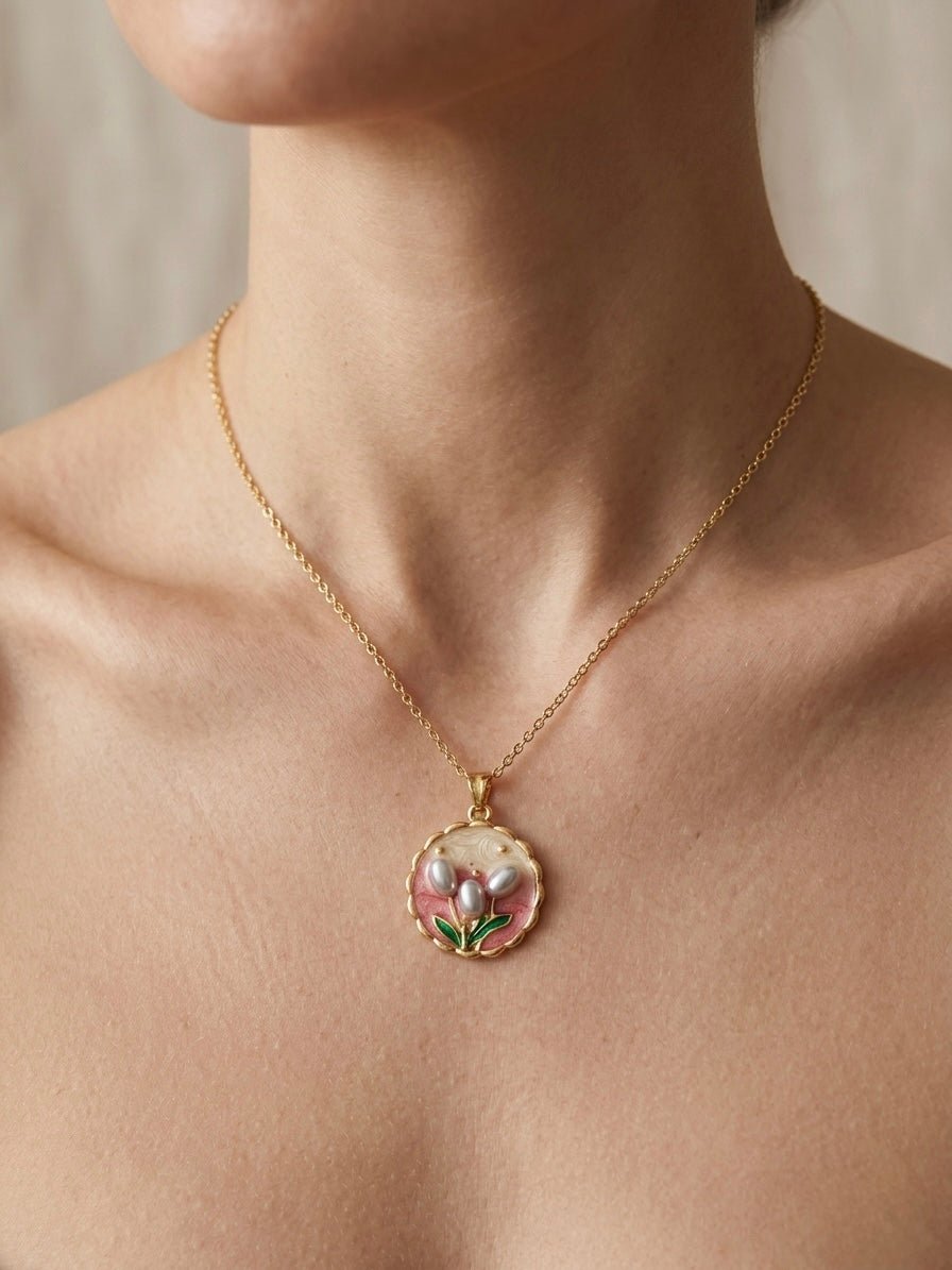 Minimal Stainless Steel Necklace - Cameo