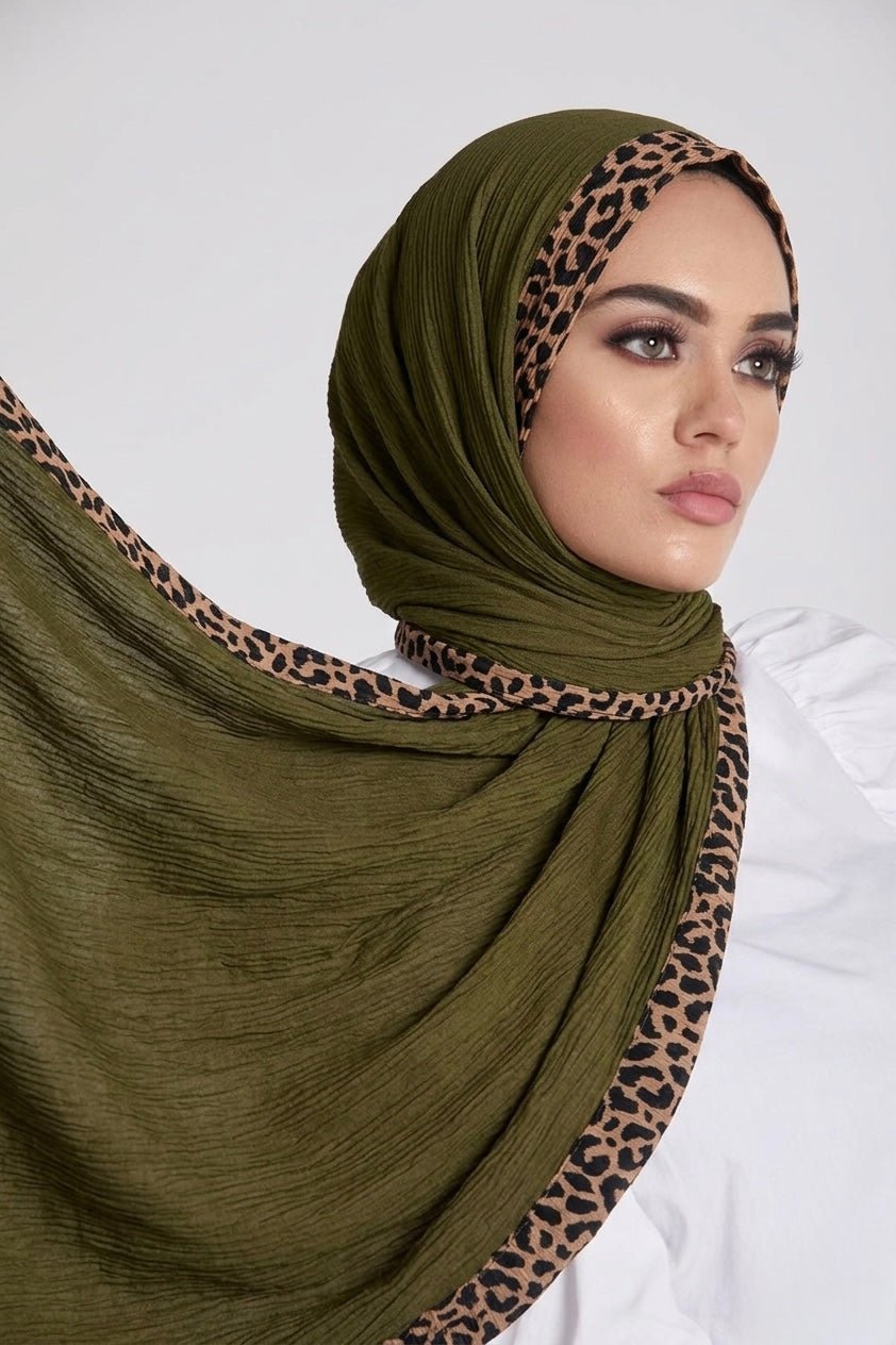 Pleated Lawn Hijab with Leopard Print Border - Cameo